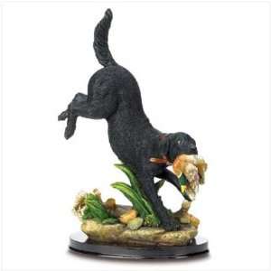  Hunting Dog Figurine: Kitchen & Dining