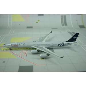  Phoenix China Eastern A340 600 Model Airplane Everything 