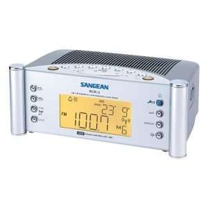  New Atomic Digital Clock Radio   T53093: Electronics