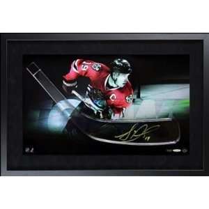  Jonathan Toews Signed Stick Break Through Display UDA 