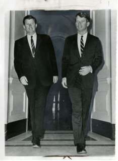 NEWS PHOTO SENATORS ROBERT & TEDDY KENNEDY (1965)  