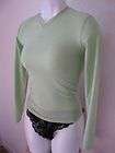   ARMOUR LONG SLEEVE V NECK FIT WOMENS ATHLETIC TOP SIZE MEDIUM  