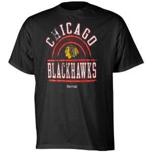 Reebok Chicago Blackhawks Black Hockey School T shirt (Small):  