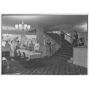   York City. London Room, staircase with waitresses 1939