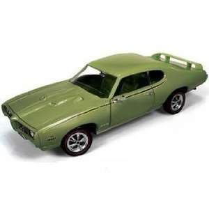  1/18 American Muscle 1969 Pontiac GTO Judge: Toys & Games