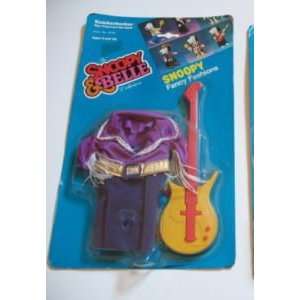   FASHIONS Knickerbocker ROCK STAR Outfit with GUITAR Toys & Games