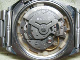   finish japan made Q/set self winding movement. this watch is recently