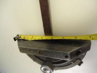 Vintage Delta Table Saw Miter Gage. In good/fair shape. Good usable 