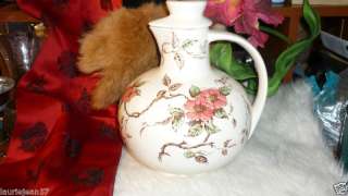 BEAUTIFUL VINTAGE PITCHER NASCO (SPRINGTIME) WITH LID  