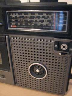 Vintage JVC Radio Boombox RC 717W SW MW FM Cassette Short Wave Dual 
