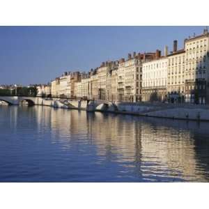  River Saone, PresqueIle, Lyon, Rhone Valley, Rhone Alpes 