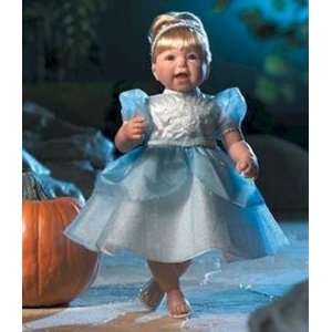  Lee Middleton 2305 Cinderella Doll Toys & Games