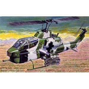  Italeri 1/72 AH 1W Super Cobra Helicopter Model Kit Toys & Games