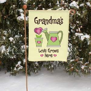  Personalized Love Grows Here Garden Flag: Patio, Lawn 