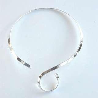 Shiny Silver or Gold S Choker Fashion Jewelry for Women Necklace for 