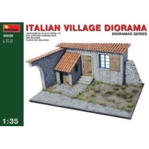  1/35 Italian Village Diorama Toys & Games