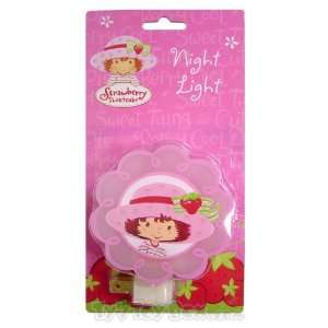    Strawberry Shortcake   Resin Nightlight (7465STK): Toys & Games