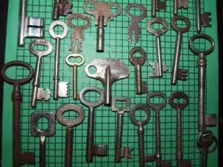 28 Old Vintage Antique Keys Collectors Designers  