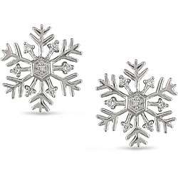 10k White Gold Diamond Accent Snowflake Earrings (H I, I2 I3 
