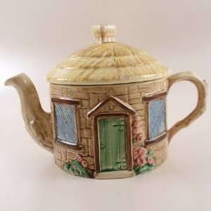   Windsor SylvaC CROFT Thatched Roof Cottage Teapot: Kitchen & Dining