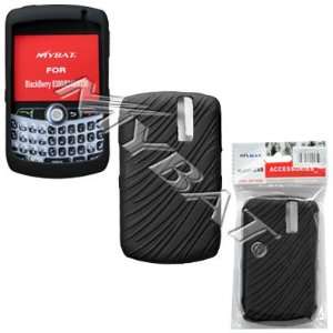    Blackberry 8300, 8310, 8330 Wave Skin Case (Black) 