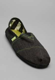 TOMS SHOES Vegan Stitch in Charcoal/Lime  