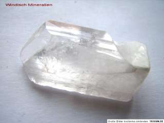 Transparenter DANBURIT Kristall mit Endfächen, Mexiko  