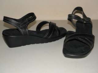 Easy Spirit Womens BREEZINBYS Sz 10 Black Leather Sandals Shoes  