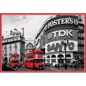London Poster und Kunststoff Rahmen   Rote Busse, Piccadilly Circus 