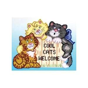    Cool Cats Welcome Plastic Canvas Kit: Arts, Crafts & Sewing