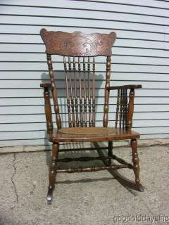 Beautiful Antique Rocker Carved Oak Rocking Chair Ready for another 