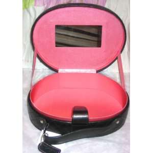   like MAKEUP / COSMETIC CASE with mirror for TRAVEL, Storing Cosmetics